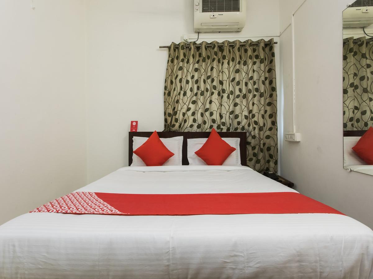 Oyo 14856 Resort Raghav Palace Indore Esterno foto