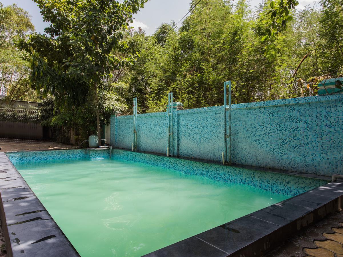 Oyo 14856 Resort Raghav Palace Indore Esterno foto